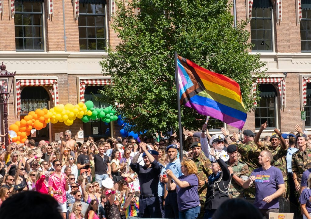 a crowd of people outside